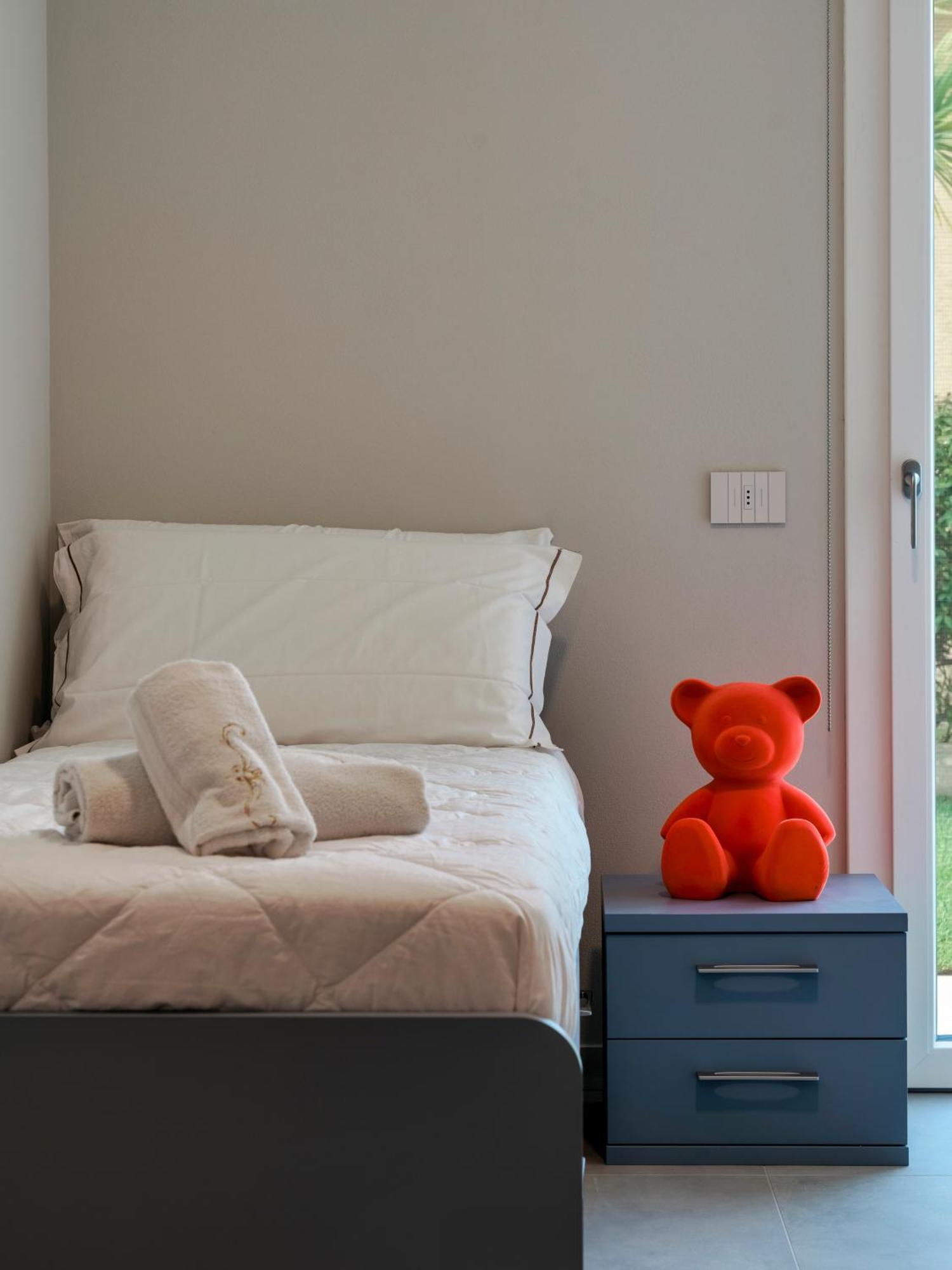Malvezzi Apartments เดเซนซาโนเดลการ์ดา ภายนอก รูปภาพ